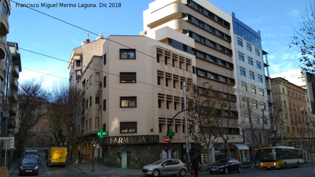 Paseo de la Estacin - Paseo de la Estacin. Esquina con la Calle Arquitecto Berges