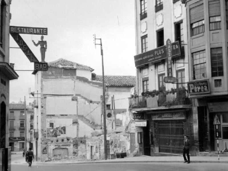 Plaza de la Constitucin - Plaza de la Constitucin. Foto antigua