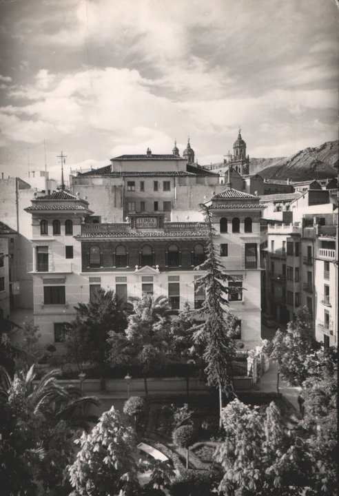 Edificio de la Clnica La Inmaculada - Edificio de la Clnica La Inmaculada. Foto antigua