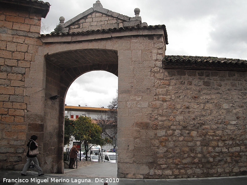 Muralla de Jan. Puerta del ngel - Muralla de Jan. Puerta del ngel. Intramuros