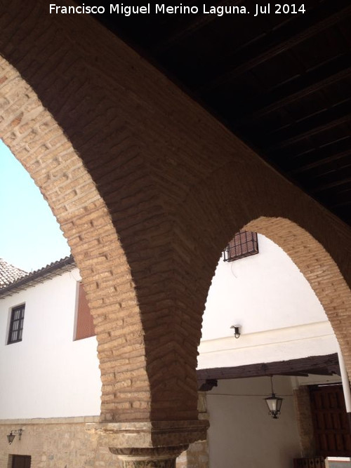 Real Monasterio de Santa Clara - Real Monasterio de Santa Clara. Arcos del porche de la iglesia