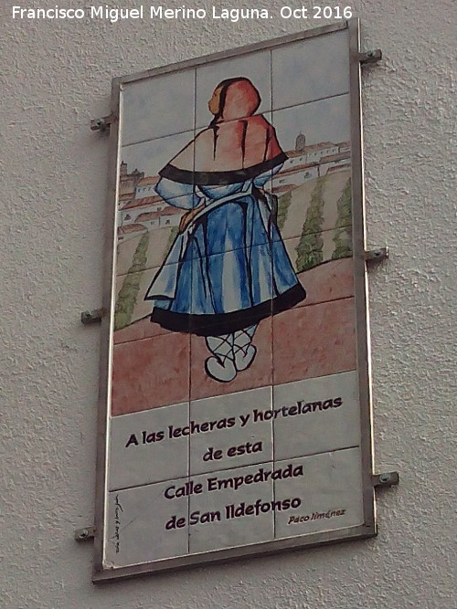 Trajes tpicos - Trajes tpicos. Placa a las lecheras y hortelanos de la Calle Empedrada de San Ildefonso