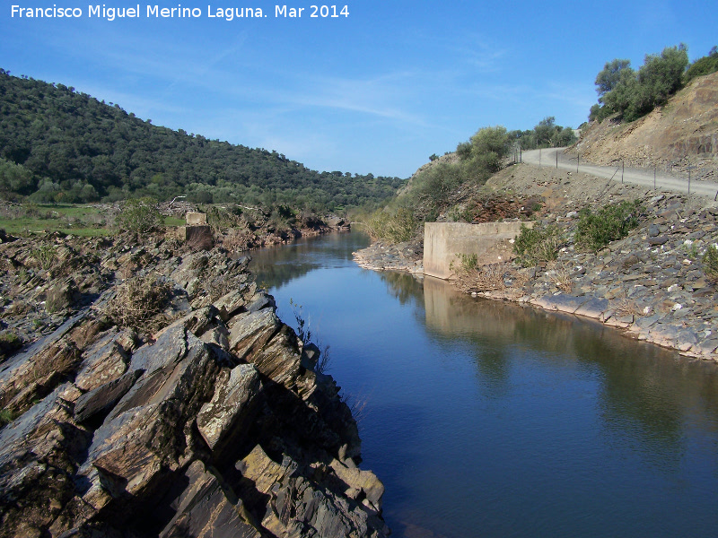 Puente antiguo del Gorgorit�n - Puente antiguo del Gorgorit�n. 