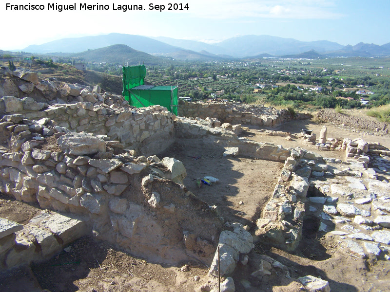 Oppidum Puente Tablas. Santuario - Oppidum Puente Tablas. Santuario. Desde la tercera terraza