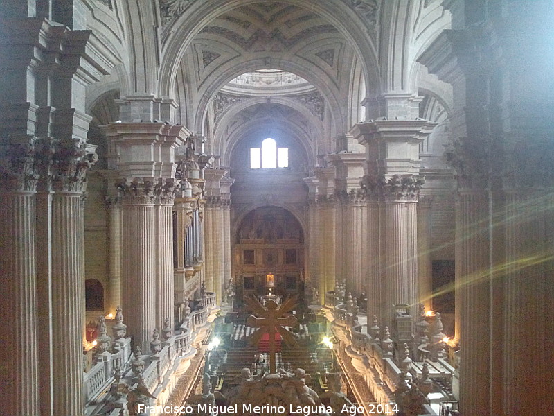 Catedral de Jan. Nave Central - Catedral de Jan. Nave Central. 