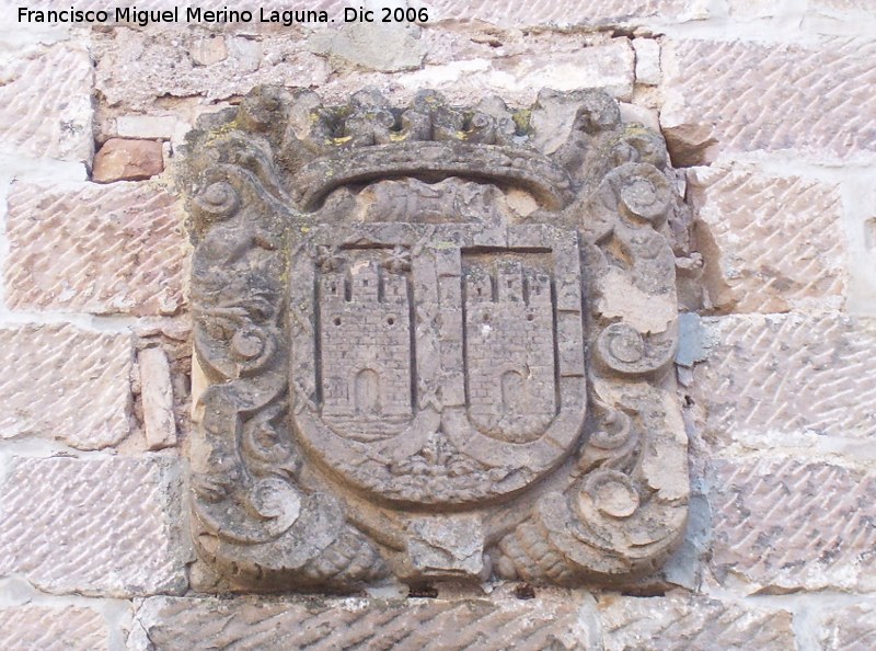 Palacio de los Zambrana - Palacio de los Zambrana. Escudo izquierdo