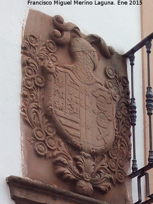 Casa de la Calle Bartolom� Camacho n� 8 - Casa de la Calle Bartolom� Camacho n� 8. Escudo izquierdo