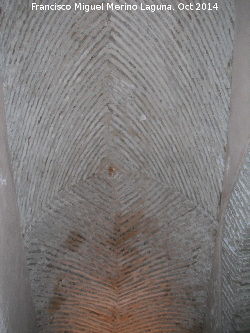 Castillo de Meng�bar - Castillo de Meng�bar. Una de las b�vedas del tercer piso