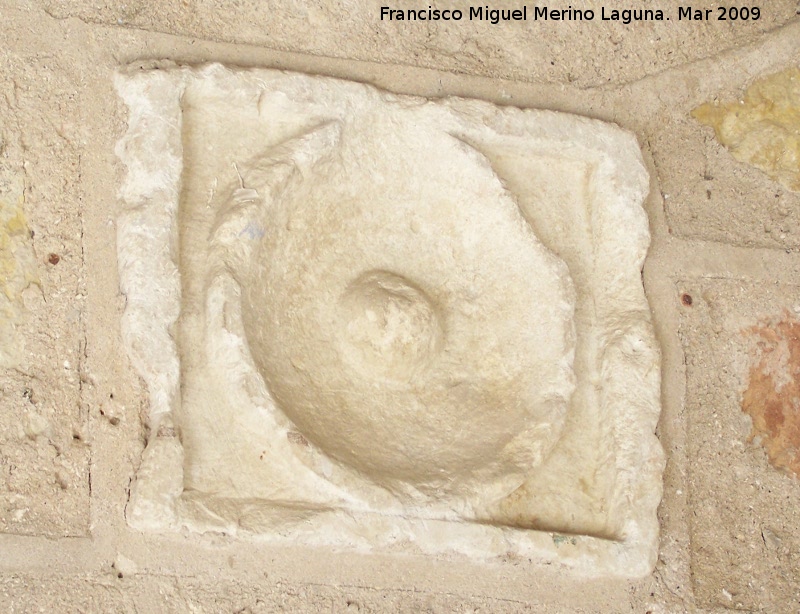 Palacio de los Se�ores De La Chica - Palacio de los Se�ores De La Chica. Relieve romano procedente del Cerro Maquiz