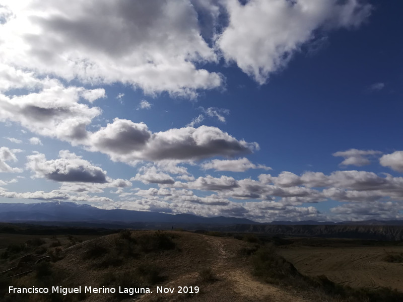 Cmulos - Cmulos. Desierto de Fonelas