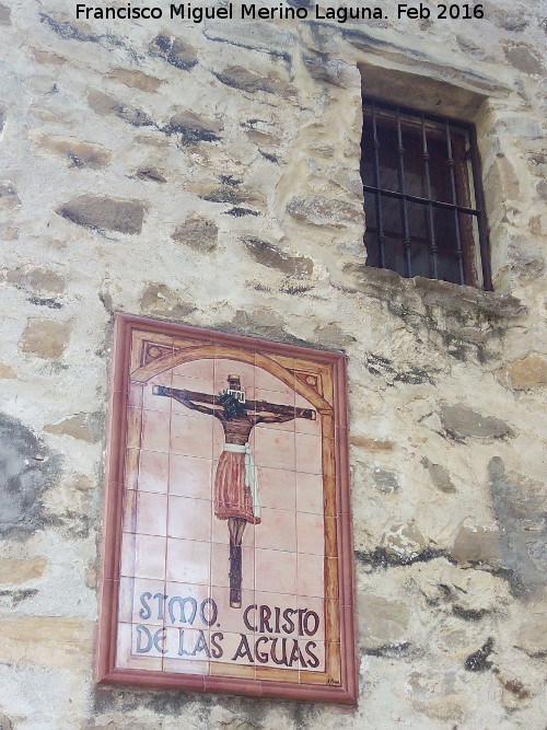 Iglesia de Ntra Sra de la Paz - Iglesia de Ntra Sra de la Paz. Azulejos y ventana