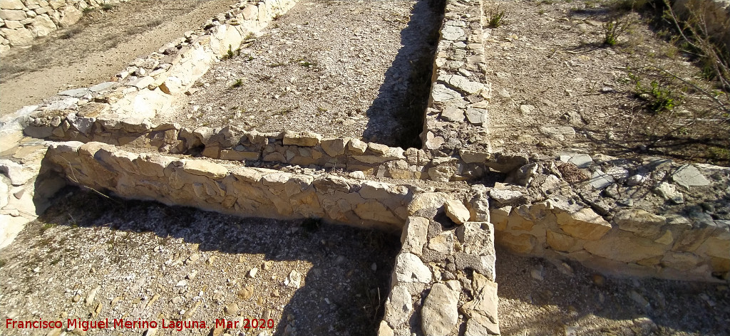 Salinas de Montej�car - Salinas de Montej�car. Acequia