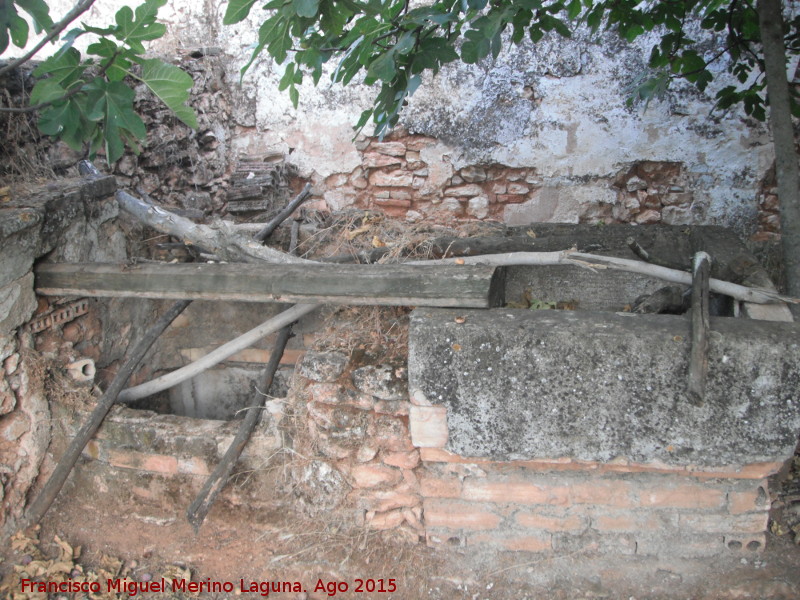 Antiguo Cuartel de la Remonta - Antiguo Cuartel de la Remonta. Restos del pozo abrevadero