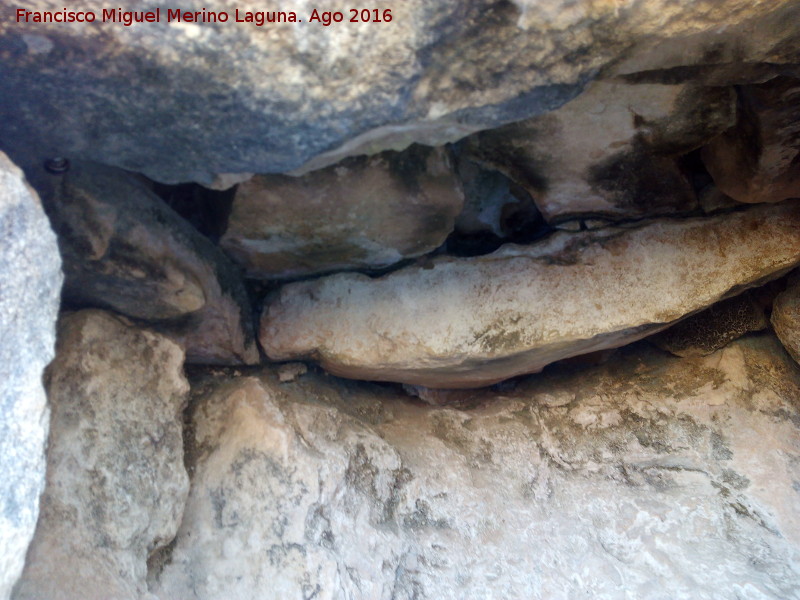 Hueco Dolmen - Hueco Dolmen. Techumbre