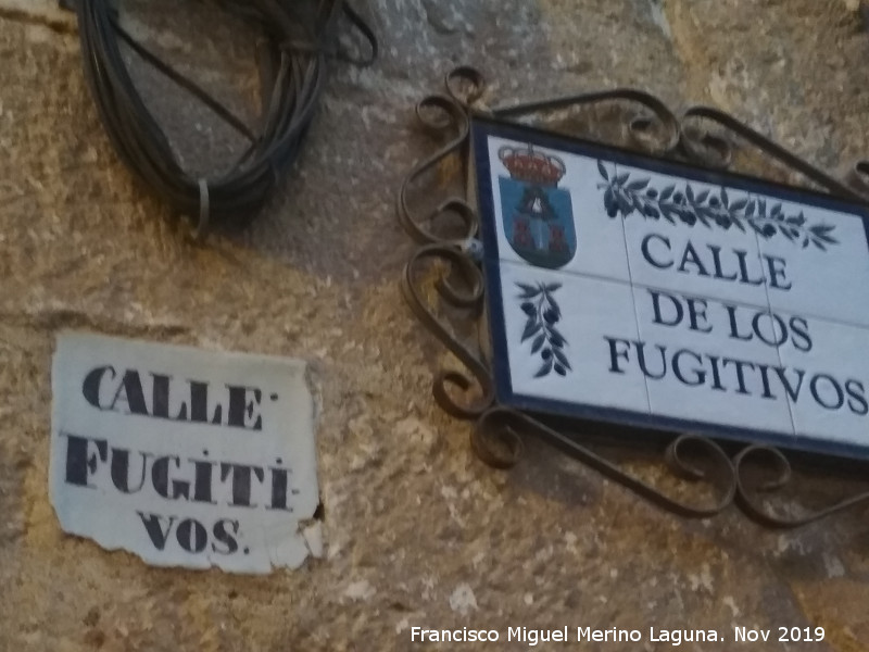Calle Fugitivos - Calle Fugitivos. Placas