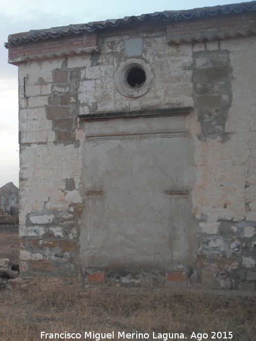 Capilla de los Robles - Capilla de los Robles. Portada cegada