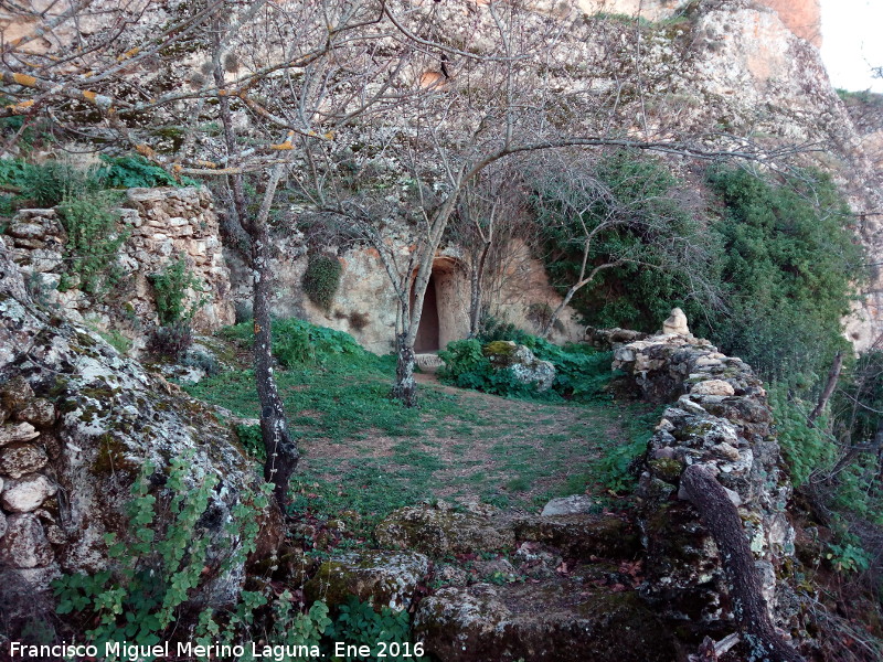 Casa Cueva Tallada del Tajo del Hacha - Casa Cueva Tallada del Tajo del Hacha. 