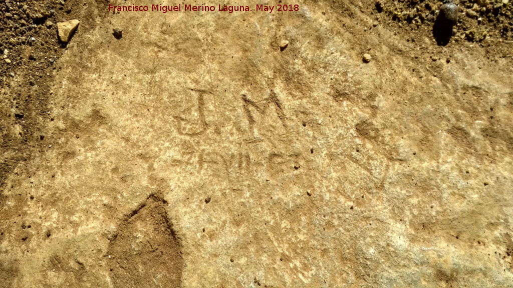 Eremitorio de la Cueva de las Cruces - Eremitorio de la Cueva de las Cruces. Grabados actuales con fecha ilegible