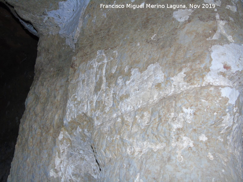 Ermita de San Torcuato - Ermita de San Torcuato. Cruz y grabados