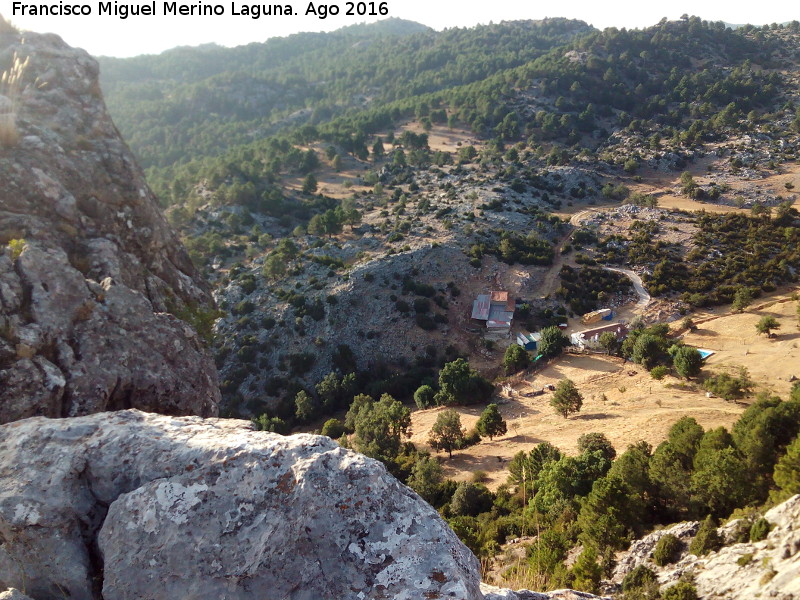 Cortijo Raso de la Escalerita - Cortijo Raso de la Escalerita. Desde la Lancha de la Escalera