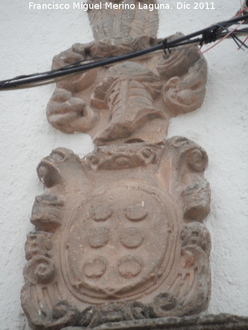 Palacio de las Ferminas - Palacio de las Ferminas. Escudo izquierdo