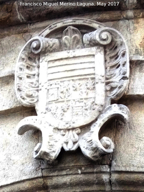 Casa Villaceballos - Casa Villaceballos. Escudo