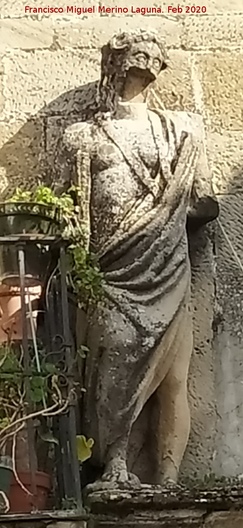 Palacio de los Porceles - Palacio de los Porceles. Tenante derecho