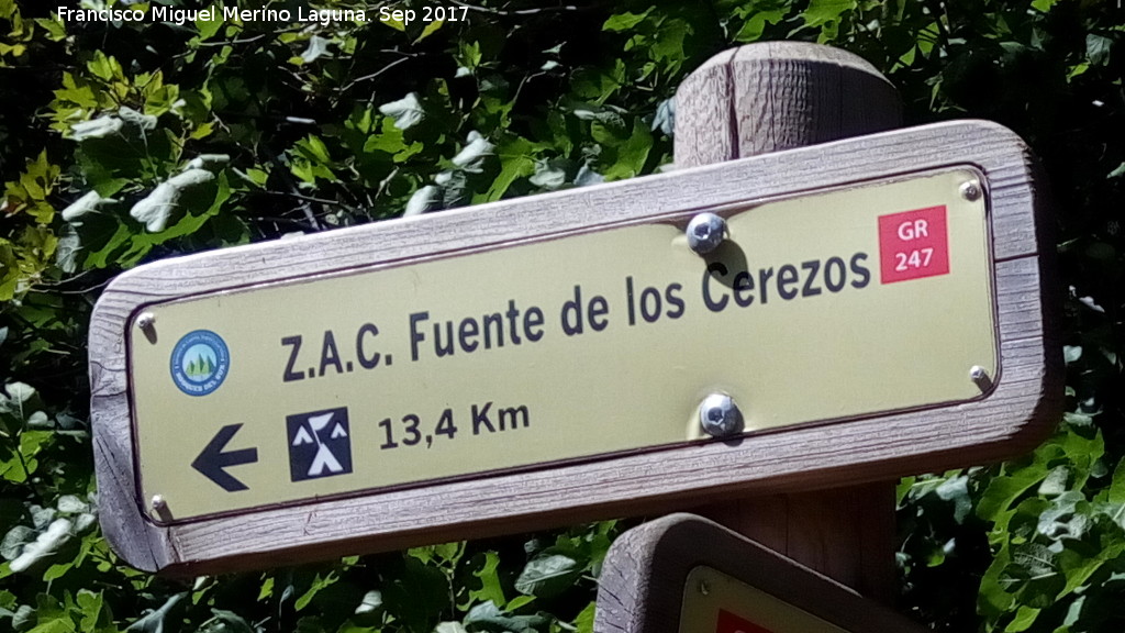 Fuente de los Cerezos - Fuente de los Cerezos. Cartel en la Fuente del Mansegoso