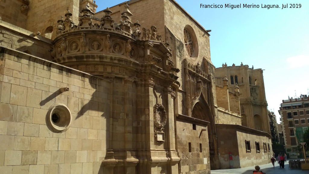 Catedral de Santa Mara - Catedral de Santa Mara. Lateral sur