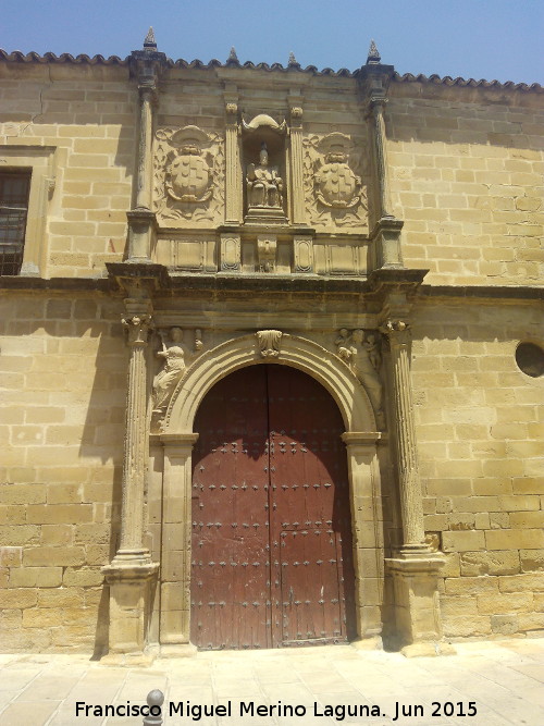 Iglesia de San Pedro - Iglesia de San Pedro. Portada