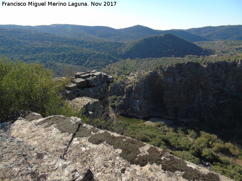 Yacimiento del Toro - Yacimiento del Toro. Vistas