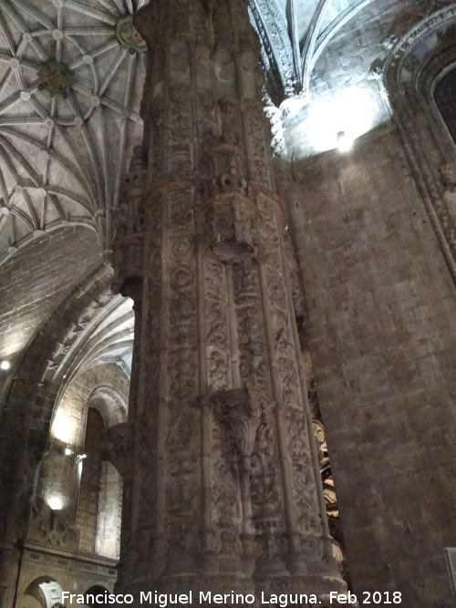 Monasterio de los Jer�nimos - Monasterio de los Jer�nimos. Columna