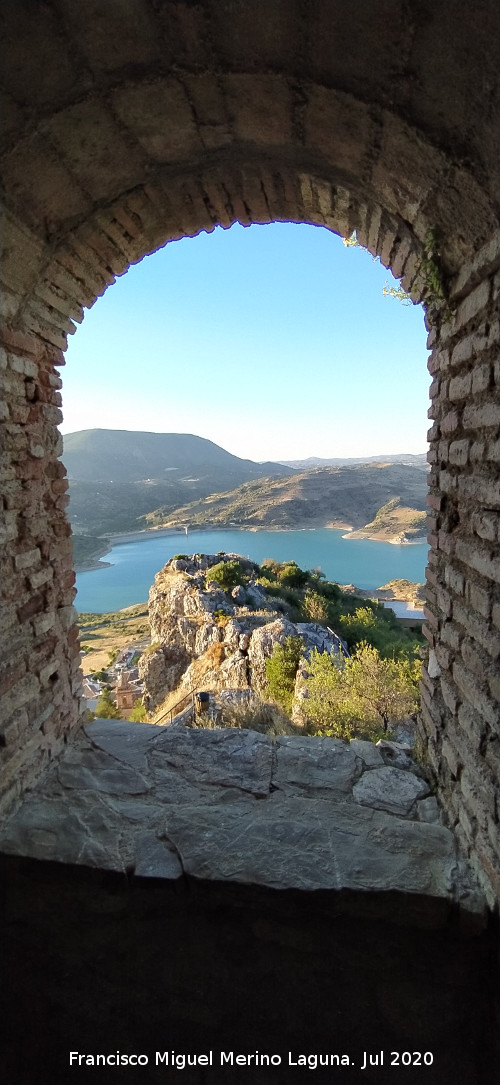 Castillo de Zahara de la Sierra - Castillo de Zahara de la Sierra. Balc�n