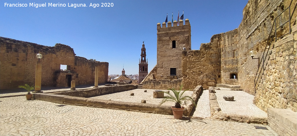 Alc�zar de la Puerta de Sevilla - Alc�zar de la Puerta de Sevilla. Plaza de Armas