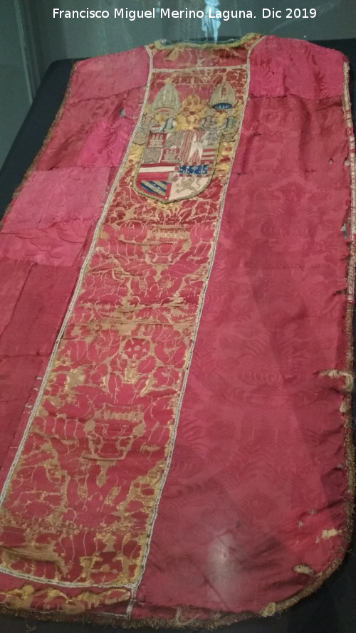 Iglesia de San Miguel Arc�ngel - Iglesia de San Miguel Arc�ngel. Casulla de las Navas de Tolosa