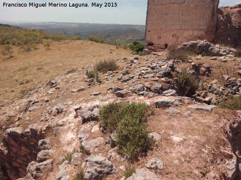 Castillo de Giribaile - Castillo de Giribaile. Torren antiguo de la puerta