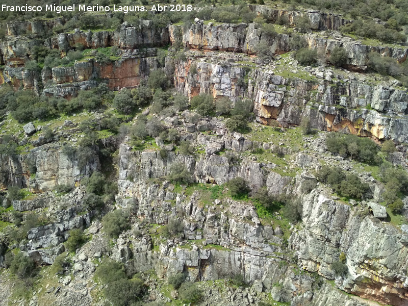 Mirador del Desfiladero - Mirador del Desfiladero. Vistas hacia los Poyos de la Cimbarra