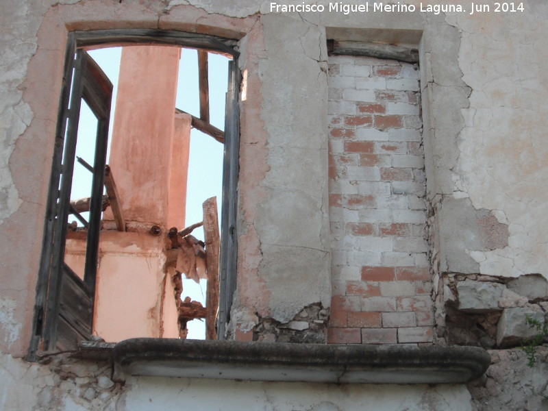 Cortijo de La Magdalena - Cortijo de La Magdalena. Cornisa de balc�n