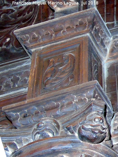 Catedral de Ja�n. Coro. Zarza ardiendo - Catedral de Ja�n. Coro. Zarza ardiendo. Pedestal izquierdo