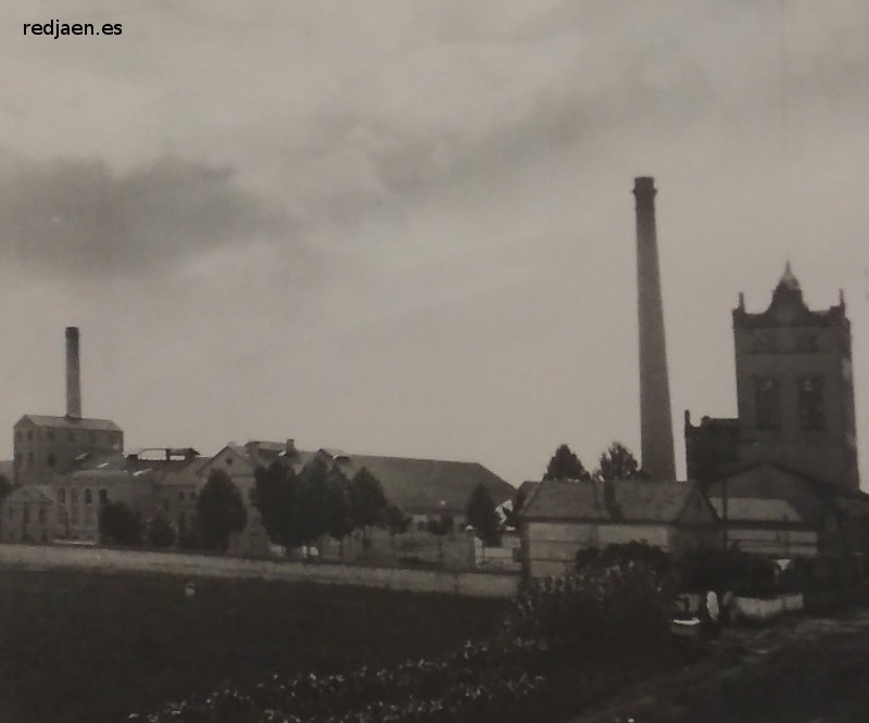 Azucarera-Alcoholera de San Isidro - Azucarera-Alcoholera de San Isidro. Foto 1940 de Moral Vlchez. Desde la lnea frrea Granada-Bobadilla. Coleccin Miguel Gimnez Yanguas