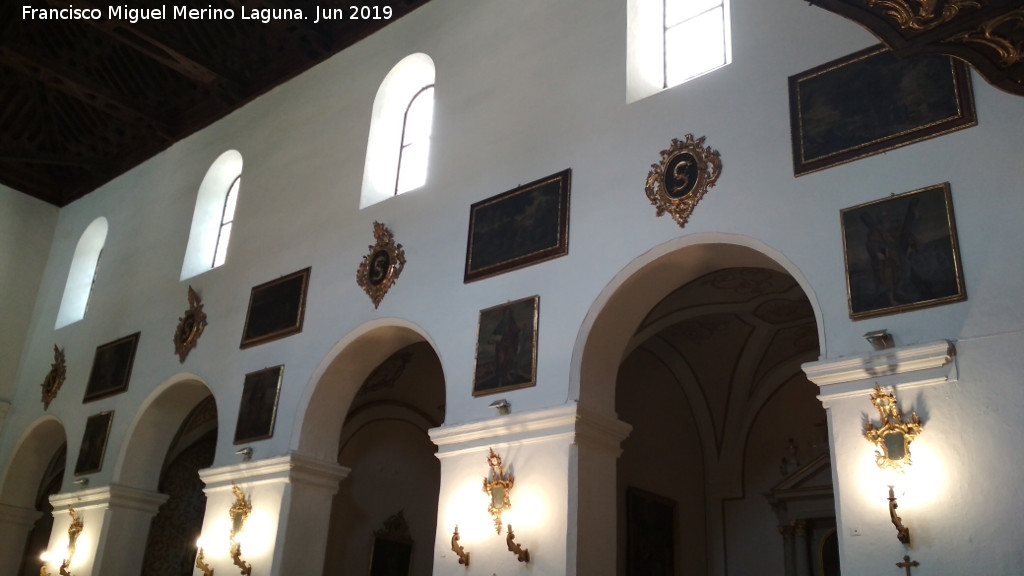 Iglesia de San Pedro y San Pablo. Interior - Iglesia de San Pedro y San Pablo. Interior. Capillas de la Epstola