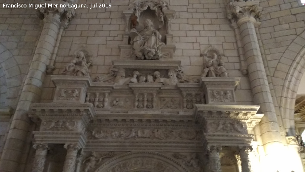 Catedral de Santa Mara. Sacrista - Catedral de Santa Mara. Sacrista. Detalle de la portada