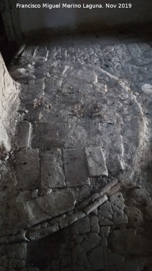 Casa Cueva de San Torcuato I - Casa Cueva de San Torcuato I. Suelo del hogar