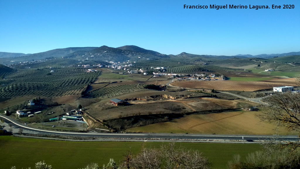 Oppidum de la Gineta - Oppidum de la Gineta. Vistas hacia la aldea Ermita Nueva