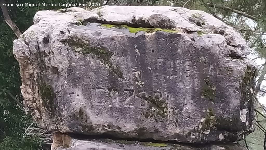 Hito de la Cuesta de Juan Domingo - Hito de la Cuesta de Juan Domingo. Inscripci�n de la cara sur