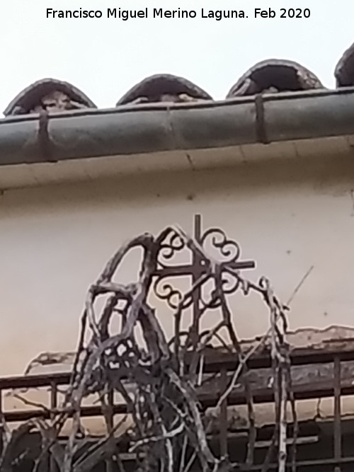 Cortijo del Camino de Capellan�as - Cortijo del Camino de Capellan�as. Cruz