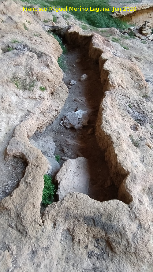 Gours - Gours. Cueva de las Grajas - Santiago Pontones