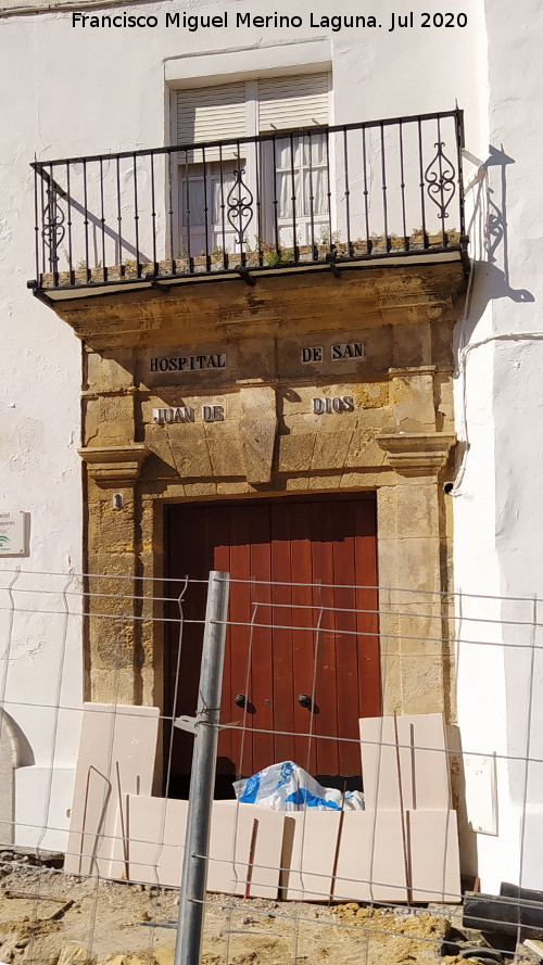 Hospital-Iglesia de San Juan de Dios - Hospital-Iglesia de San Juan de Dios. Puerta del Hospital