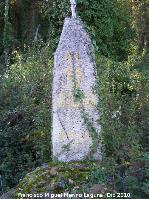 Campamento del Santo Rostro - Campamento del Santo Rostro. Monolito recordando el alzamiento militar