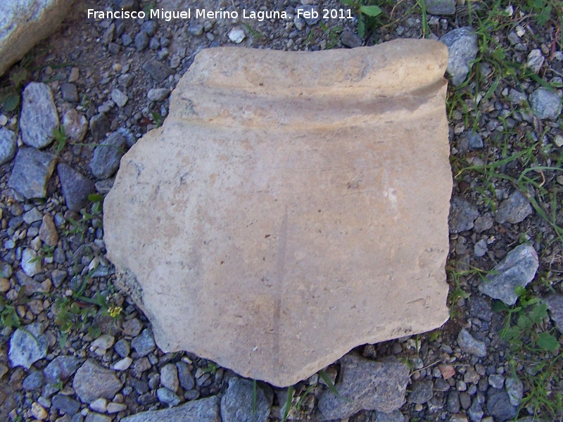 Castillo de Tabernas - Castillo de Tabernas. Vasija �rabe con restos de pintura